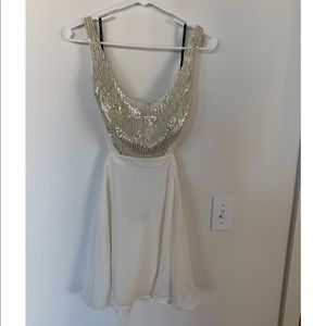 Too small, never worn